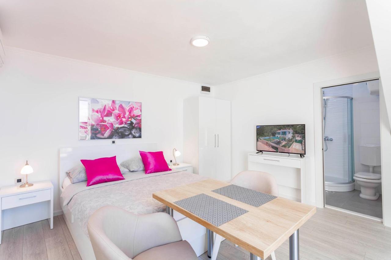 Villa King Apartments 브렐라 객실 사진